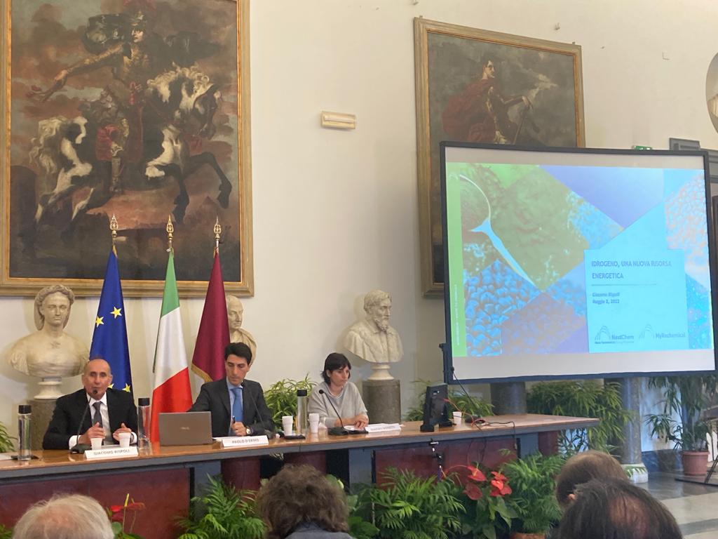 A Gela, in Sicilia, si studia come produrre idrogeno e metanolo da rifiuti con la tecnologia waste-to-chemical di NextChem